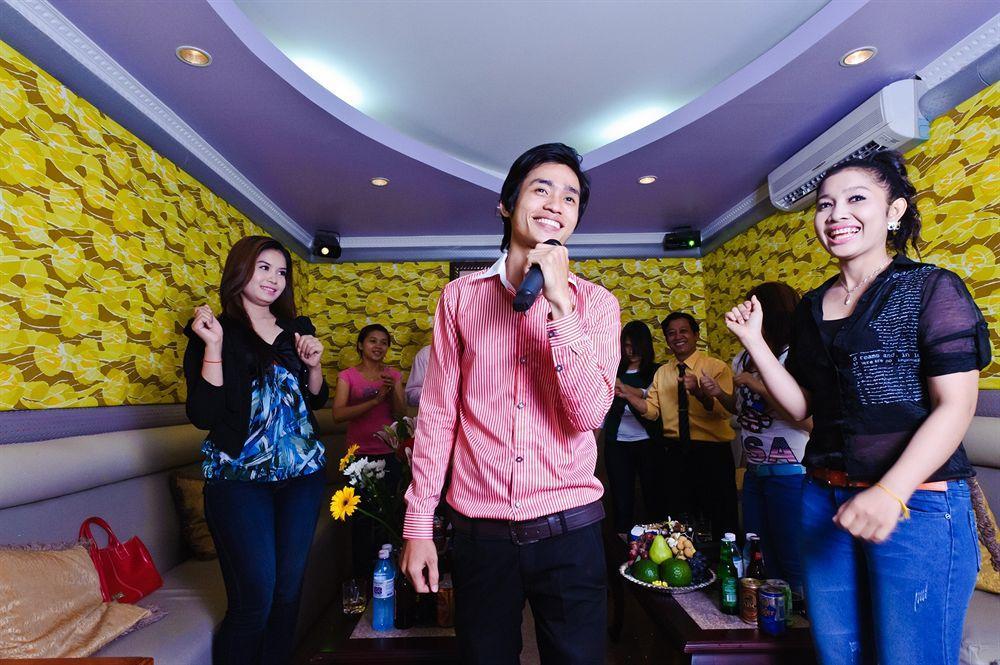 Hotel Luxury World พนมเปญ ภายนอก รูปภาพ