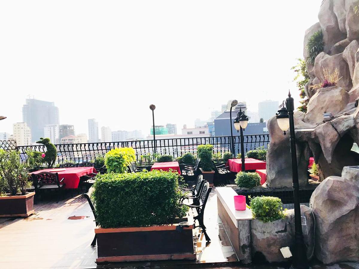Hotel Luxury World พนมเปญ ภายนอก รูปภาพ