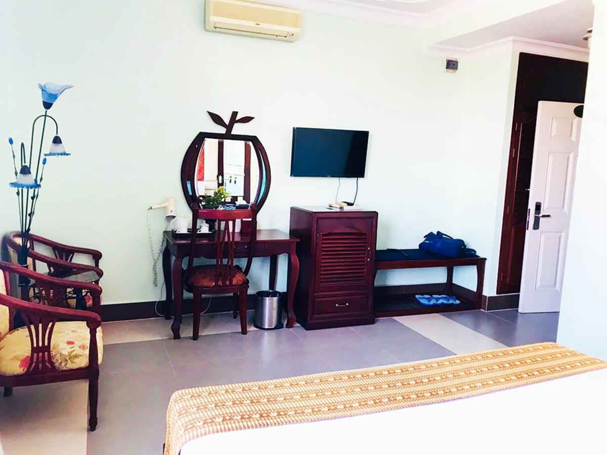 Hotel Luxury World พนมเปญ ภายนอก รูปภาพ